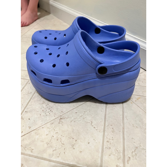 Dolls Kill Shoes - Platform croc styled shoes